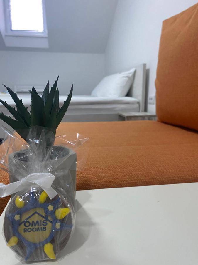 Omis Rooms Pančevo Esterno foto